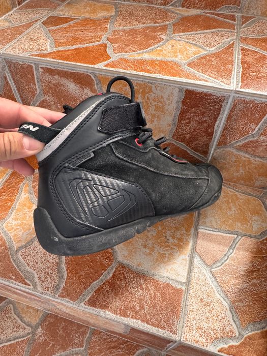 Мото боти  ixon.