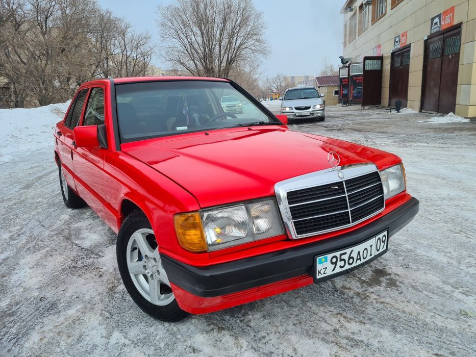Mercedes Benz 190E