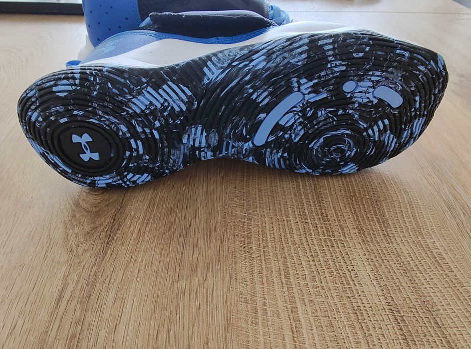 Маратонки UNDER ARMOUR за момче