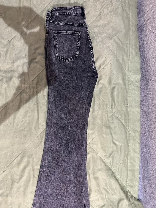 Клеш джинсы , серого цвета