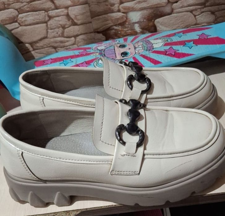 Балетка сатылады.