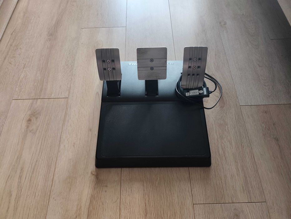 Fanatec CSL Elite + Trustmaster педали