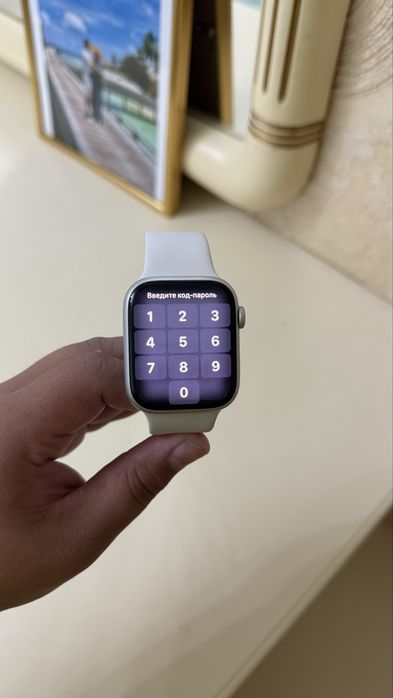 Продаю: Смарт-часы Apple Watch Series 8 , 45 мм