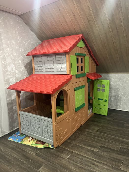 Продам домик десткий большой