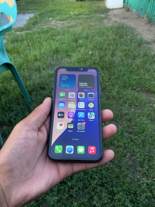 Apple 11 хорошем состояни