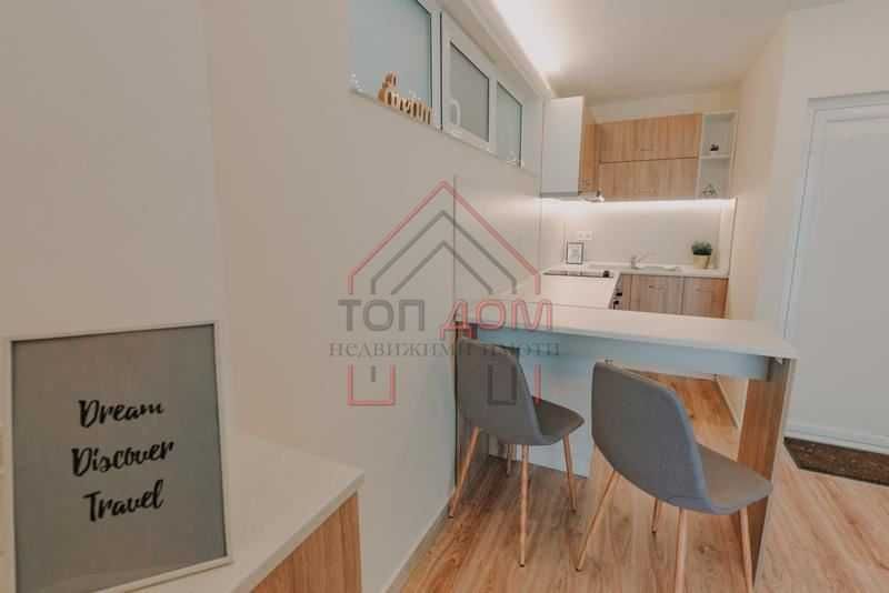 Дава се под наем Едностаен апартамент в Варна, ВИНС - 24 кв.м за 255 € - Снимка #1