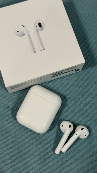 AirPods 2 (оригинал) + НОВЫЙ кабель Lightning