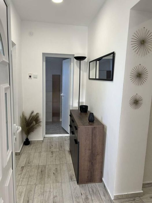 Продава се Четиристаен апартамент в Царево - 120 кв.м за 1500 €/кв.м - Снимка #2