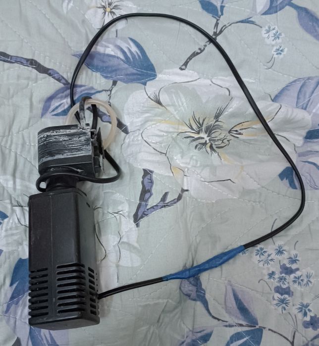 Аквариум срочно со всеми принадлежностями
