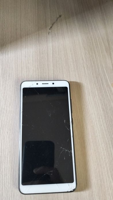 Продам смартфон .
