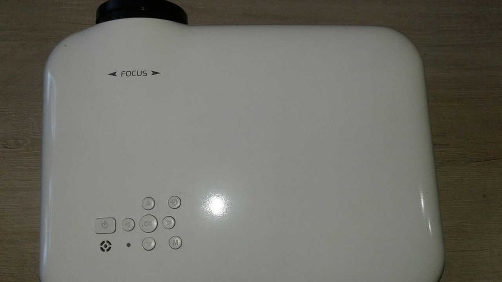 Проектор FOCUS Proyektor