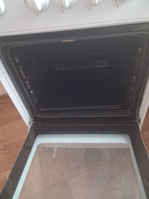 Продам газовую плиту