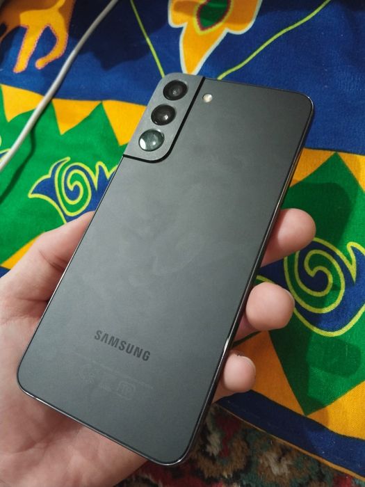 Продам самсунг с22+