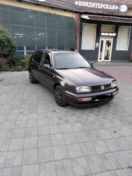 Продам автомобиль Golf3