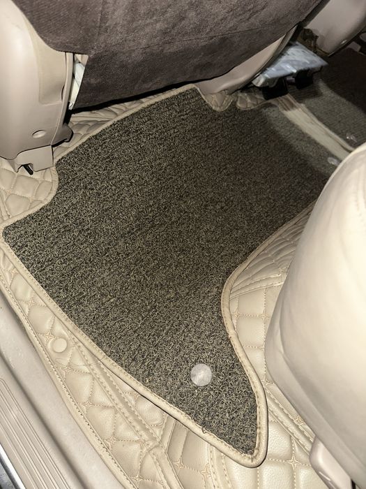 Чехлы и полики Ленд Круйзер 100