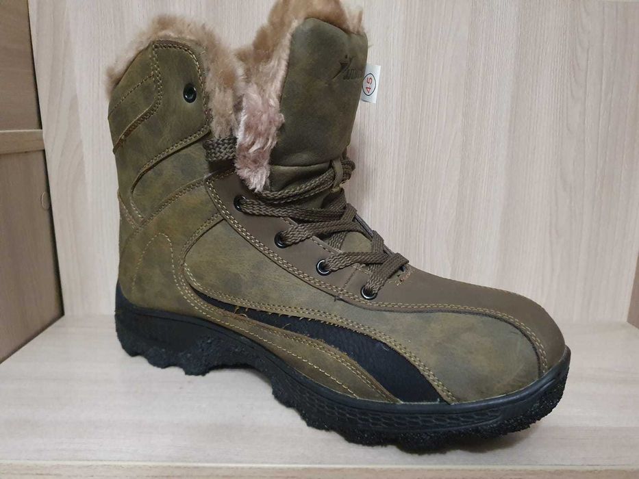 Тёплые зимние ботинки