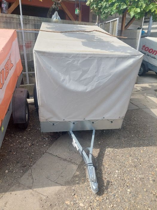 Remorcă Stema 750 kg