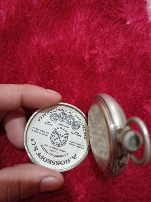 De vânzare ceas antic