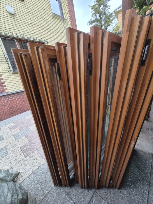 Окна бу, массив сосны