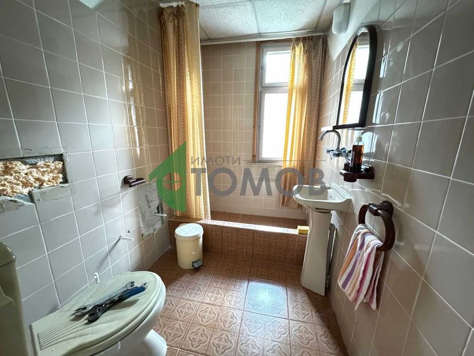 Продава се Къща в с. Белокопитово, Област Шумен - 326 кв.м за 391 €/кв.м - Снимка #18