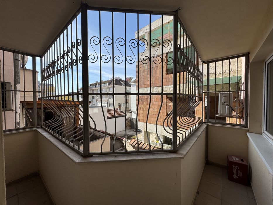 Дава се под наем Офис в Стара Загора, Център - 77 кв.м за 357 € - Снимка #11