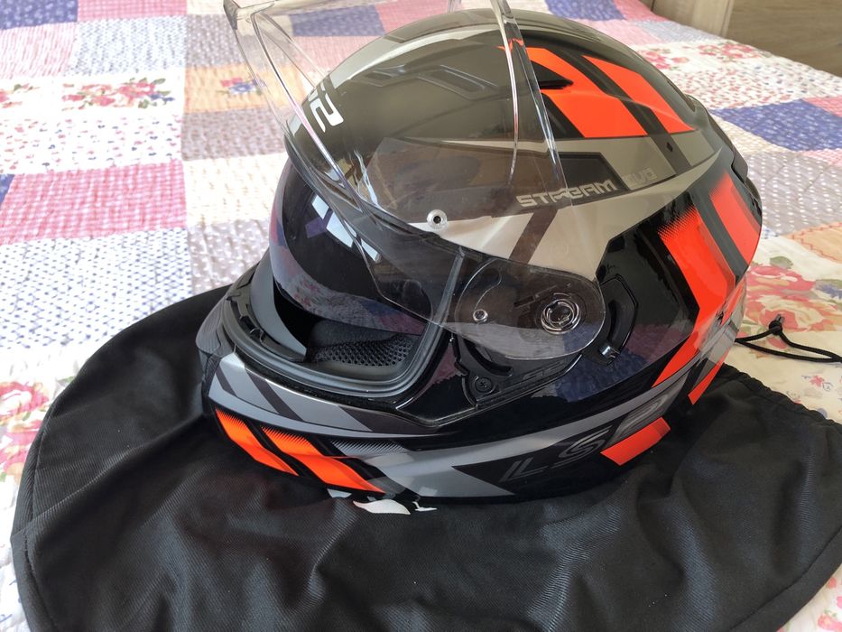 неразличима от нова LS2 stream evo 51-52