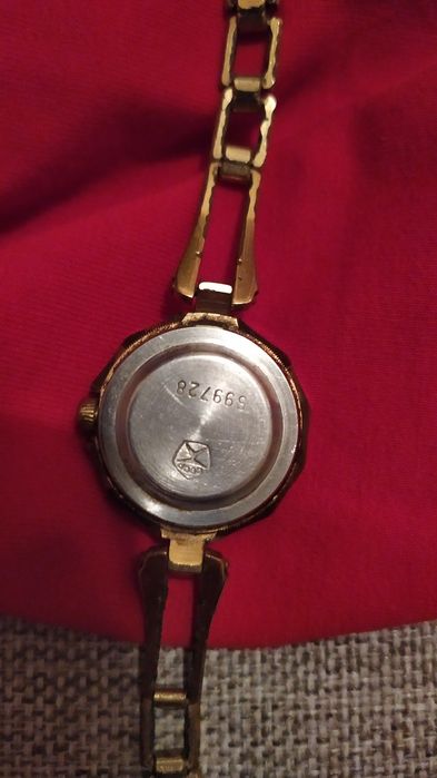 Продам часы СССР наручные