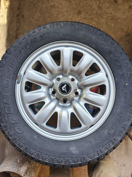 Roti complete 16 AT Toyo Open Country Plus pentru Dacia Duster 1 si 2