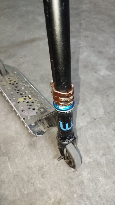 Трюковой самокат парковый