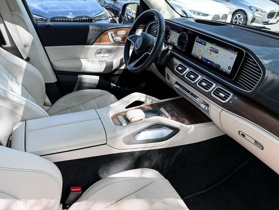 Mercedes-Benz GLE 350 de 4MATIC Plug-in Hybrid | AMG | AIRMATIC | Burmester | HUD | Full Options | Garanție 2027