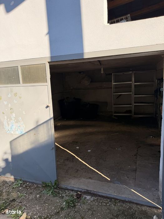 Casa 5 camere de închiriat în Vasile Aaron