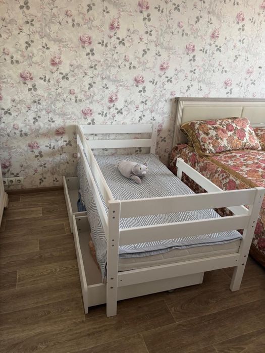 Детская мебель. Кровать. 90*180.