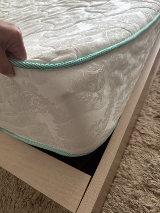 Отдам бесплатно матрасы