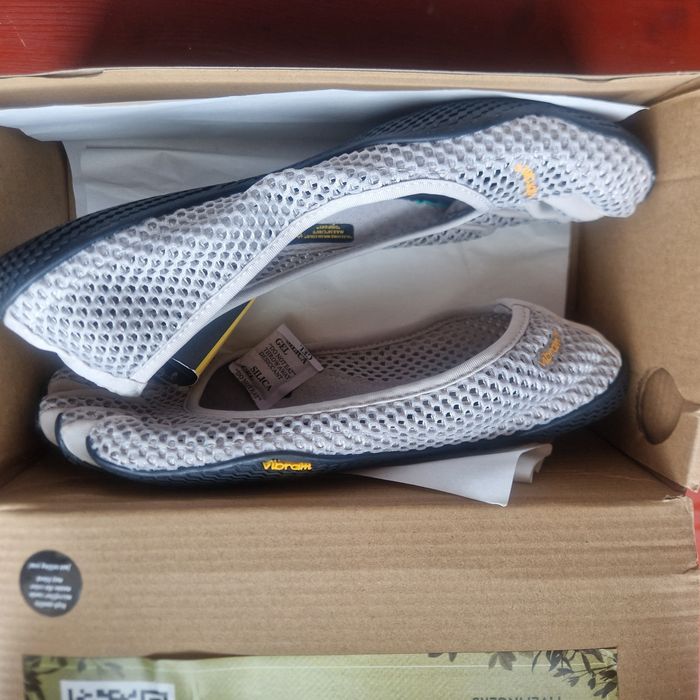 Продам босоногие, пятипалые балетки vibram 23000тг