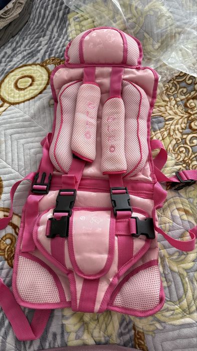 Новое автокресло безкаркасное