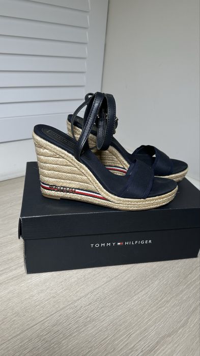 Бомоножки Tommy Hilfiger