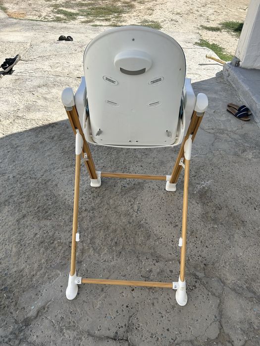 Стульчик для кормления ребенка
