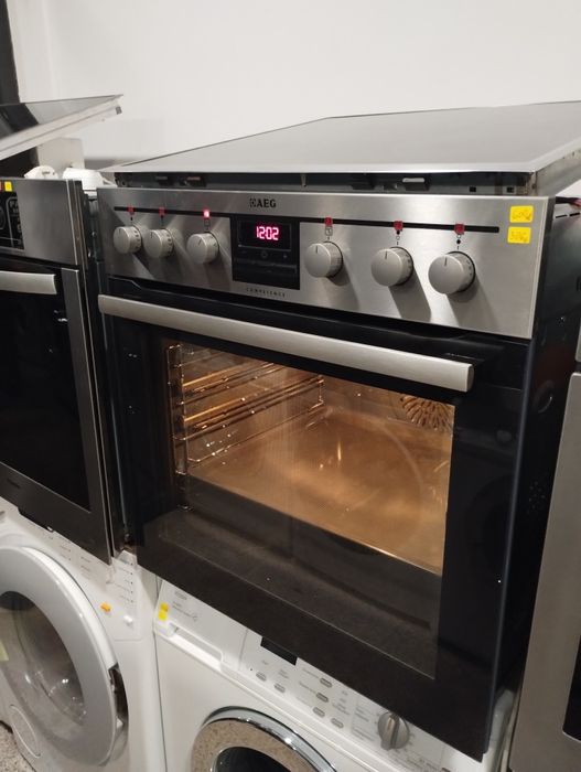 Фурна с плот АЕG Competence