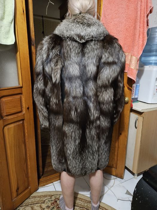 Продаю цельную шубу