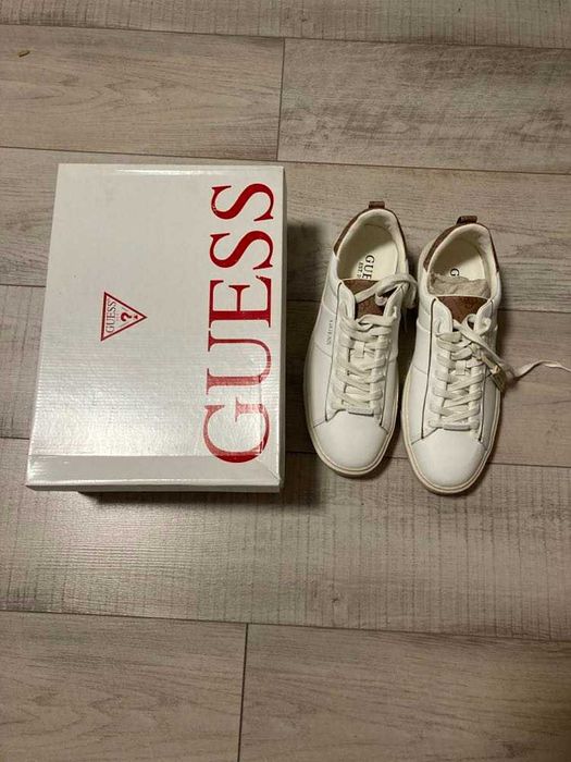 Guess обувки, номер 44, нови, оригинални - leather blend sneaker