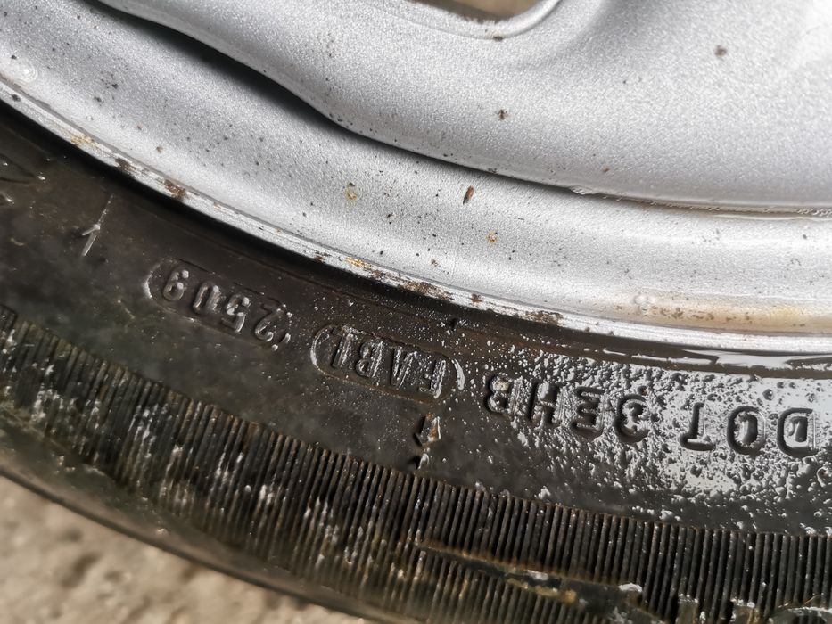 Jante Suzuki Jimmy  R16