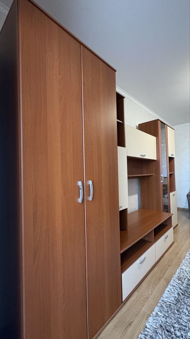 Vând mobila living