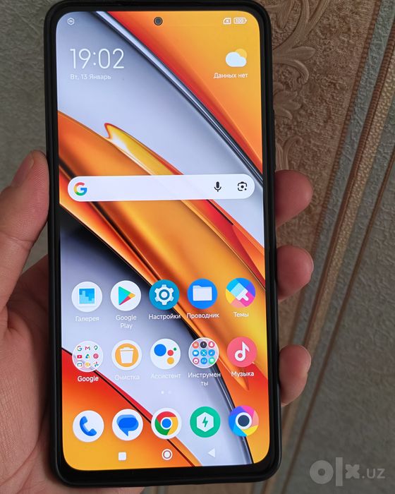 Telefon sotiladi Xiaomi Poco F3 qora rang 6/128