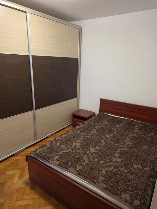Apartament 2 camere de închiriat