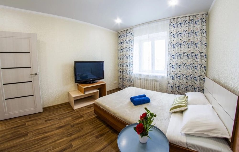 1комнатная квартира почасам Момышулы