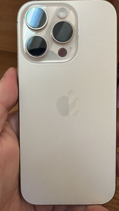 Продам айфон 16 про