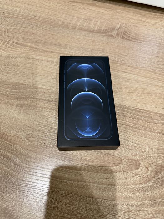 Продам iPhone 12 Pro