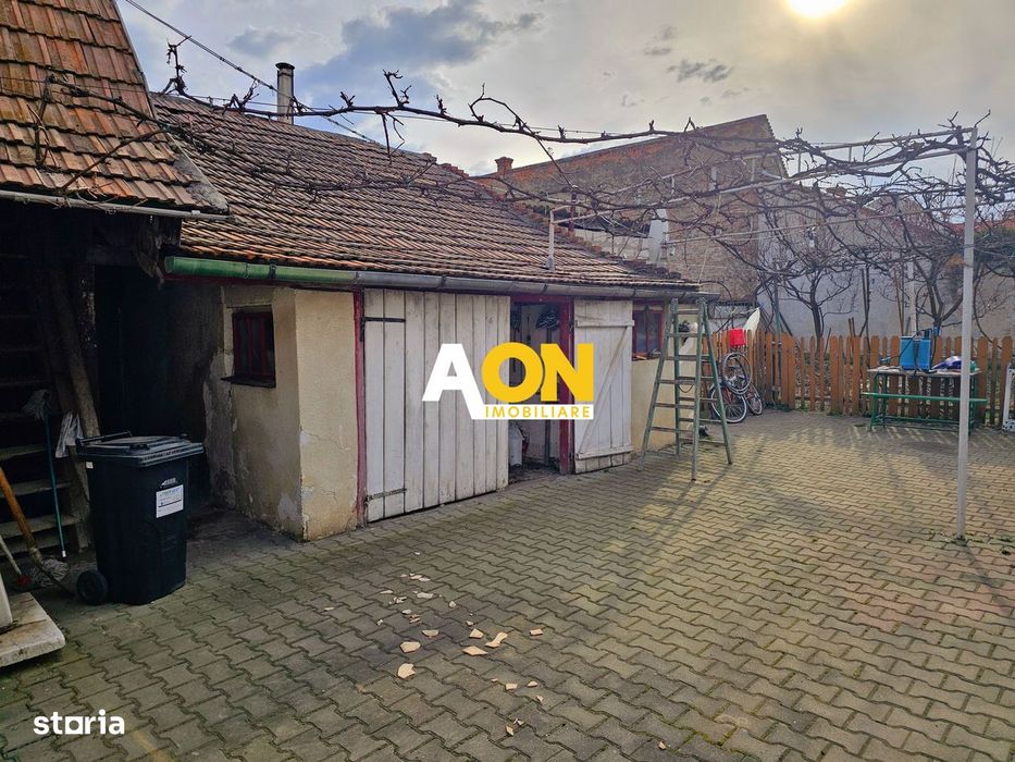 Casa 5 camere, 2 bai, 490 mp teren, Centru, pretabila pentru birouri