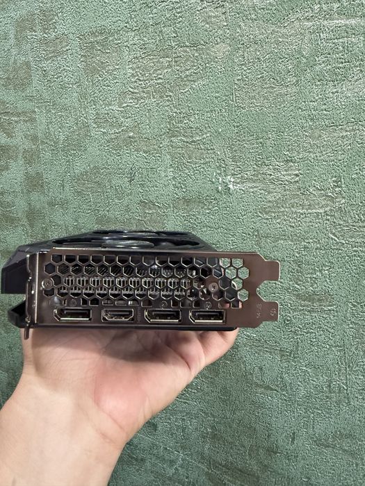 Rtx 4060 8gb Palit/Pny pochti yengi