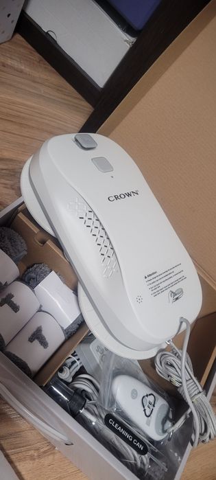 Уред за почистване на прозорци Crown RW1S Window